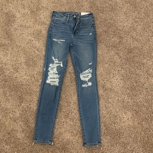 Brand new! American Eagle mom jeans